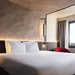 Novotel Centre Cathedrale 4*