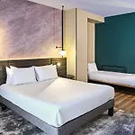 Novotel Centre Cathedrale Hotel 4*