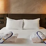 Novotel Centre Cathedrale 4*