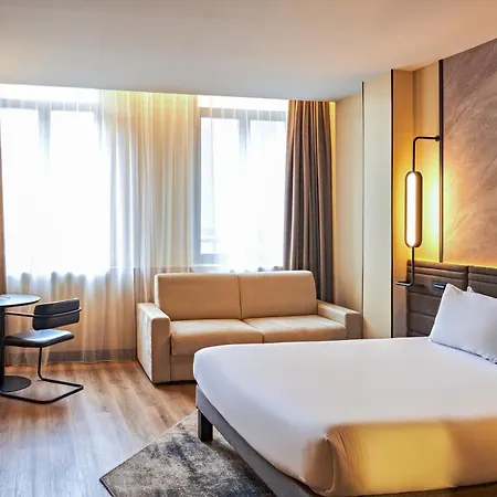 Novotel Centre Cathedrale فندق