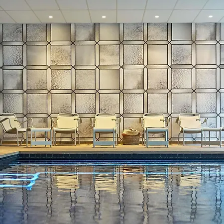 Hotel Novotel Centre Cathedrale 4*