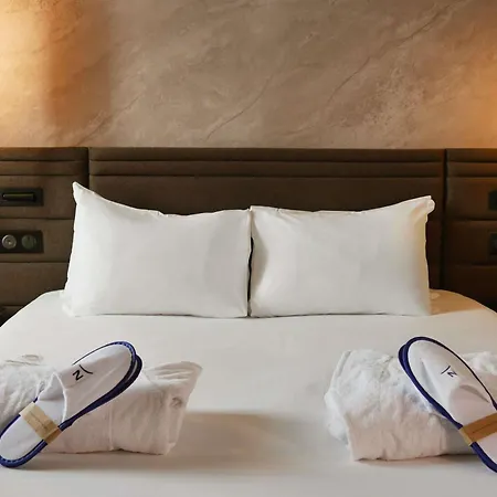 Novotel Centre Cathedrale Отель Руан