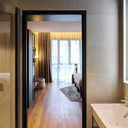Novotel Centre Cathédrale Hotel