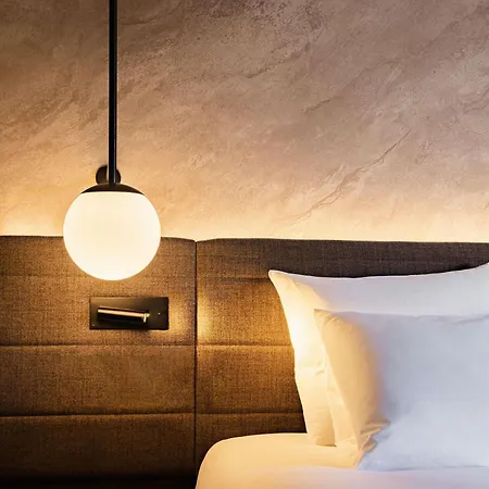 Novotel Centre Cathédrale Hotel 4*