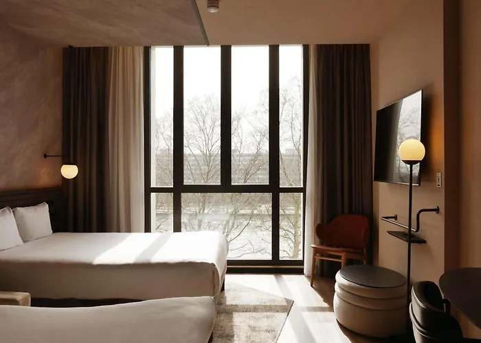 ホテル Novotel Centre Cathedrale 4*