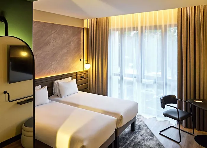 Ξενοδοχείο Novotel Centre Cathedrale 4*